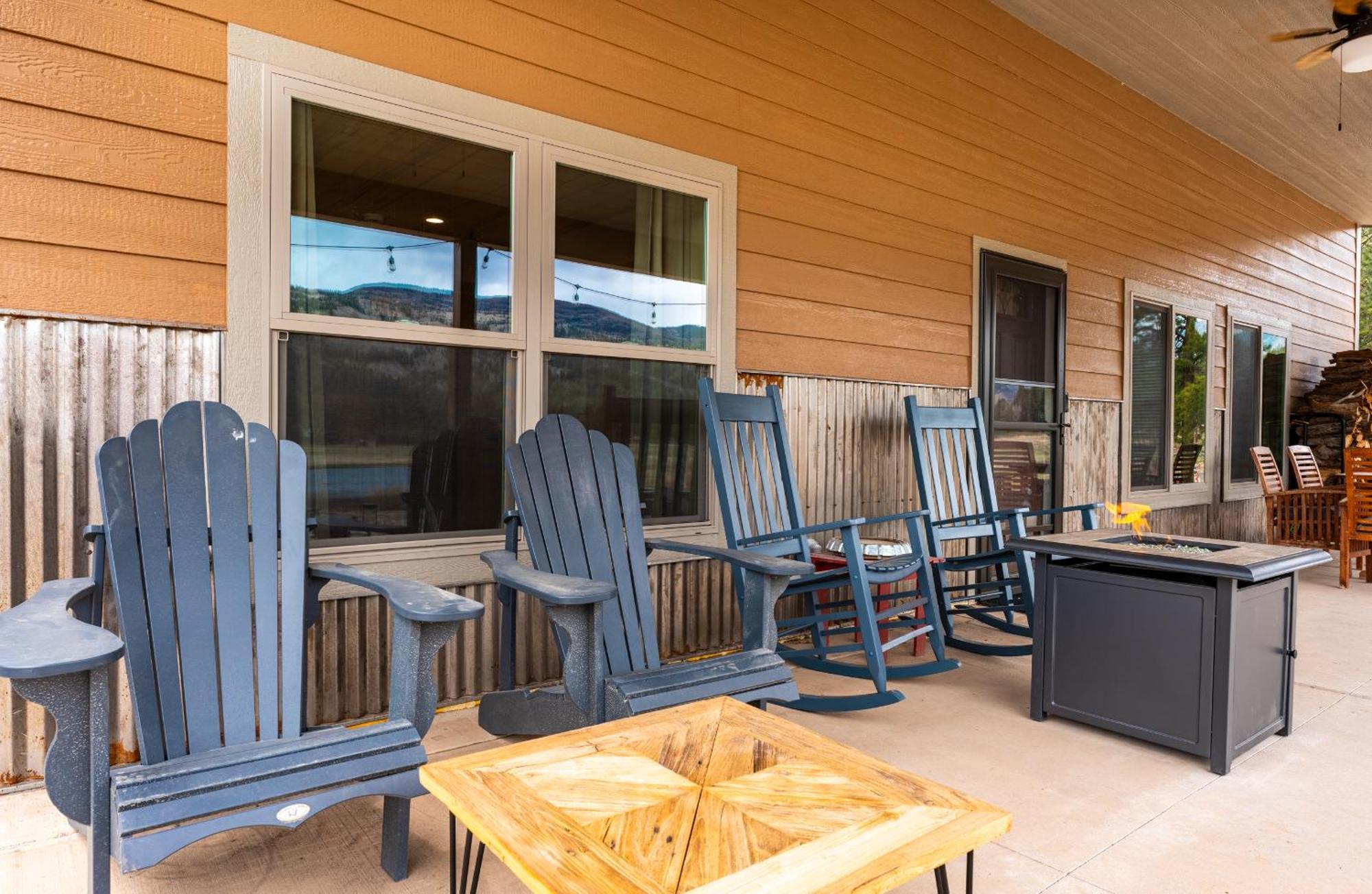 Bear Paw Lodge & Vacation Homes Vallecito Екстер'єр фото