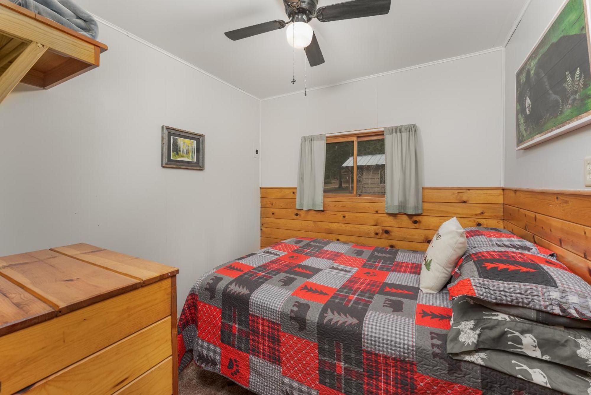 Bear Paw Lodge & Vacation Homes Vallecito Екстер'єр фото