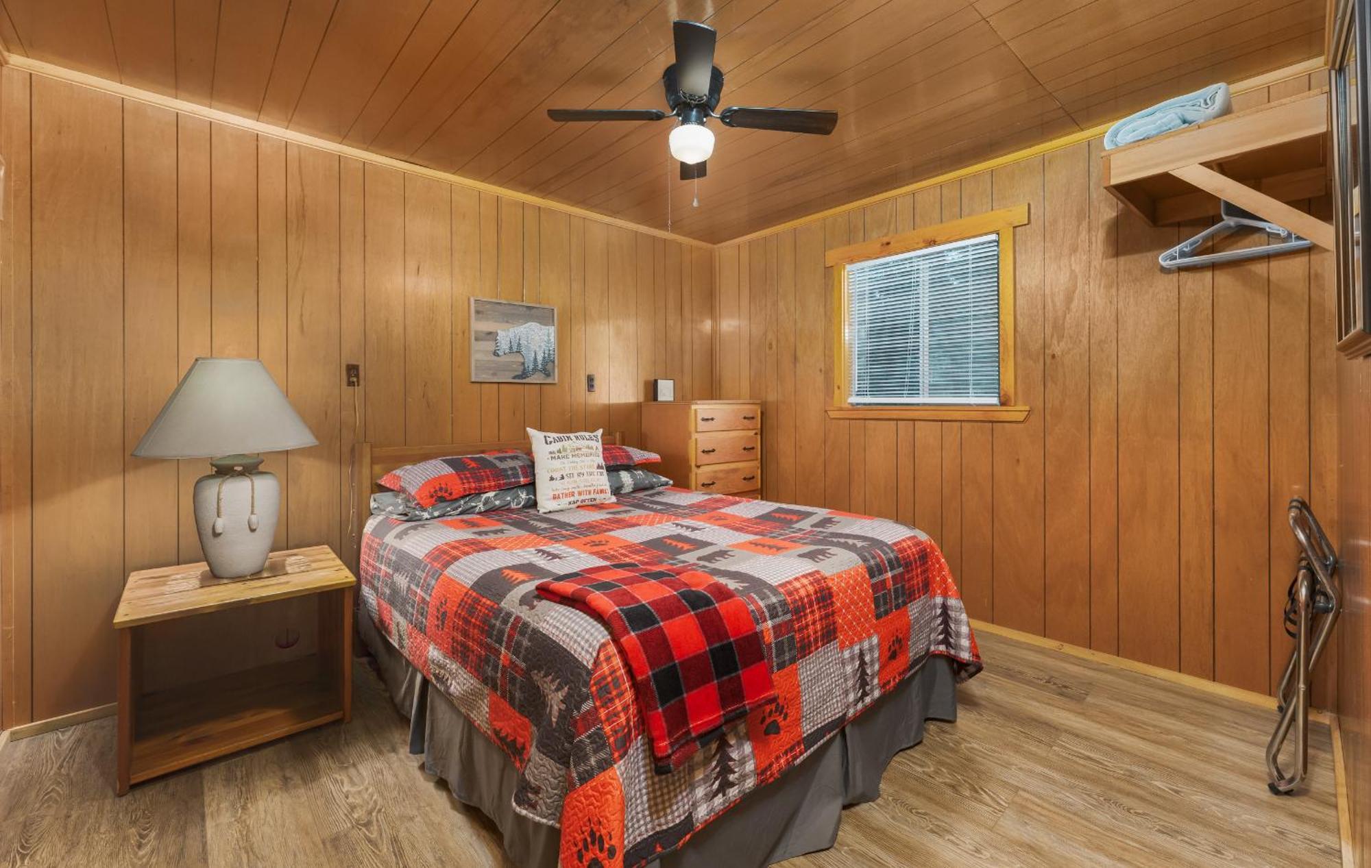 Bear Paw Lodge & Vacation Homes Vallecito Екстер'єр фото