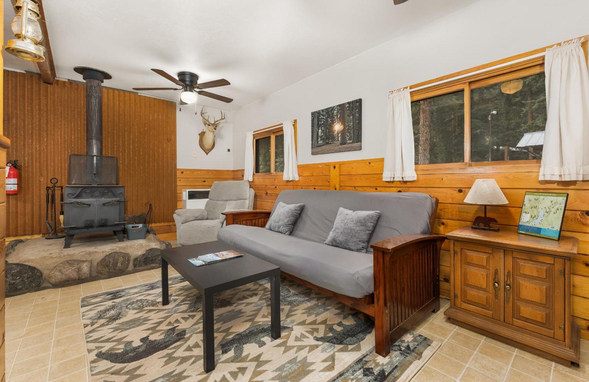Bear Paw Lodge & Vacation Homes Vallecito Екстер'єр фото