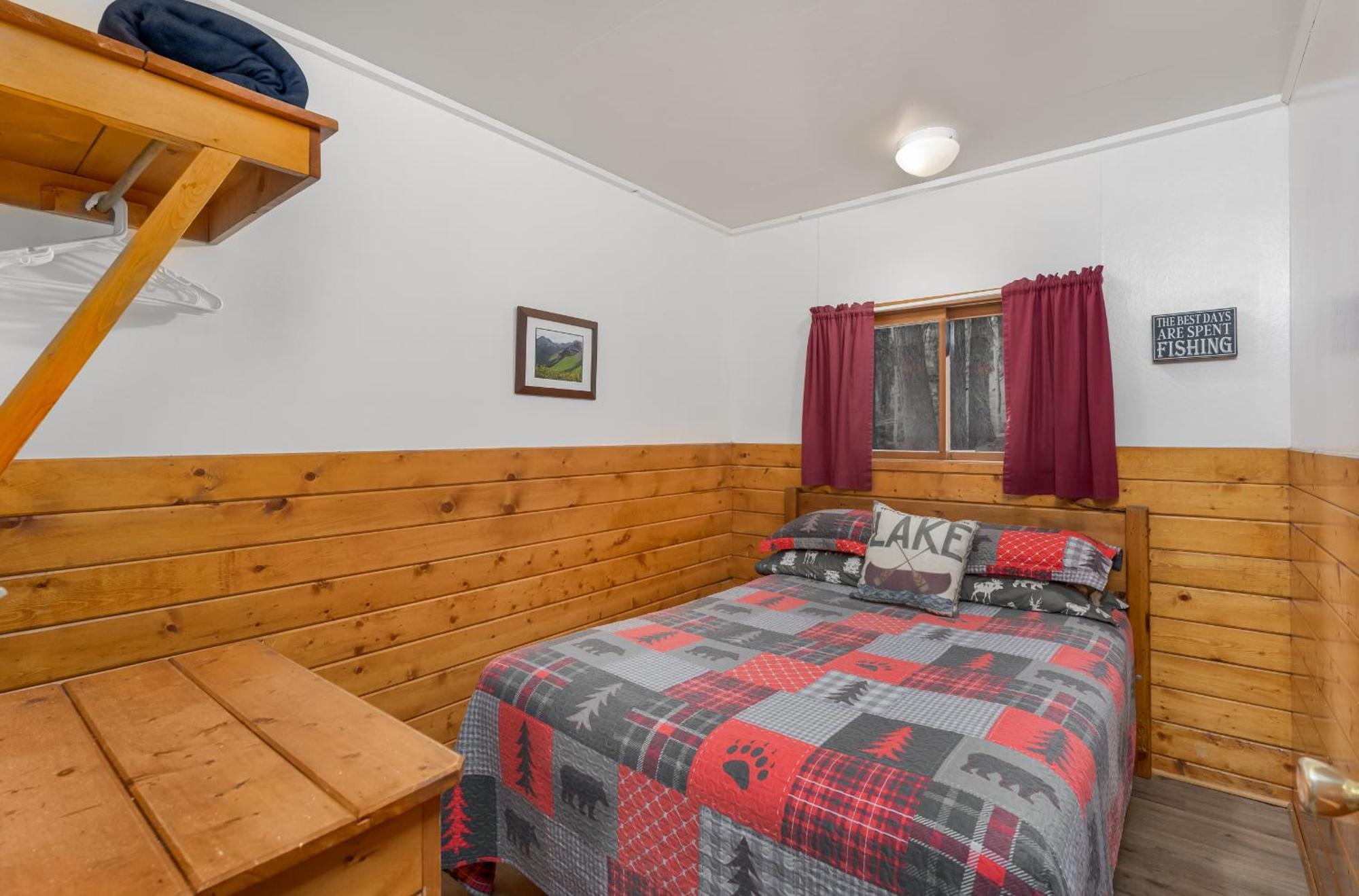 Bear Paw Lodge & Vacation Homes Vallecito Екстер'єр фото