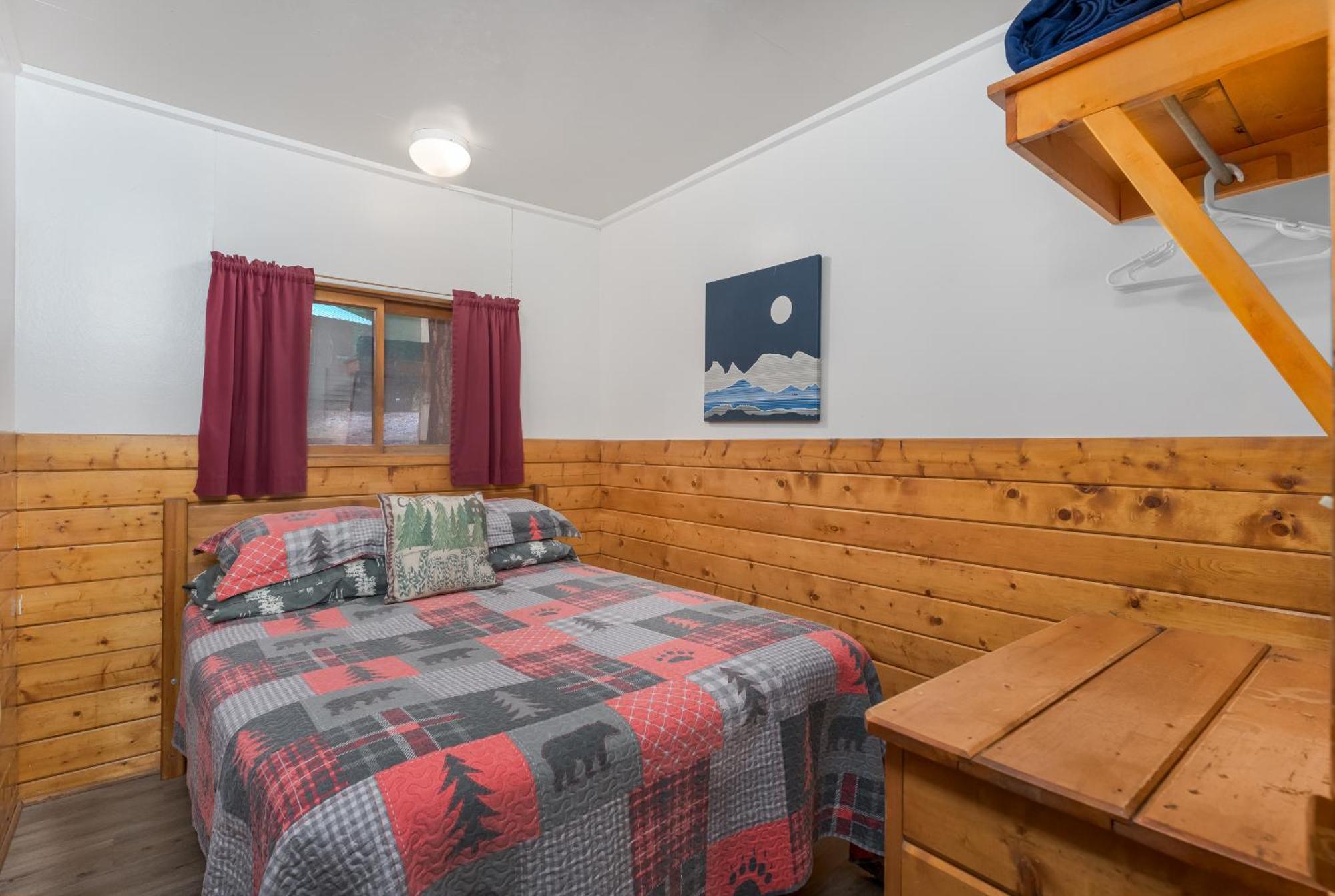 Bear Paw Lodge & Vacation Homes Vallecito Екстер'єр фото