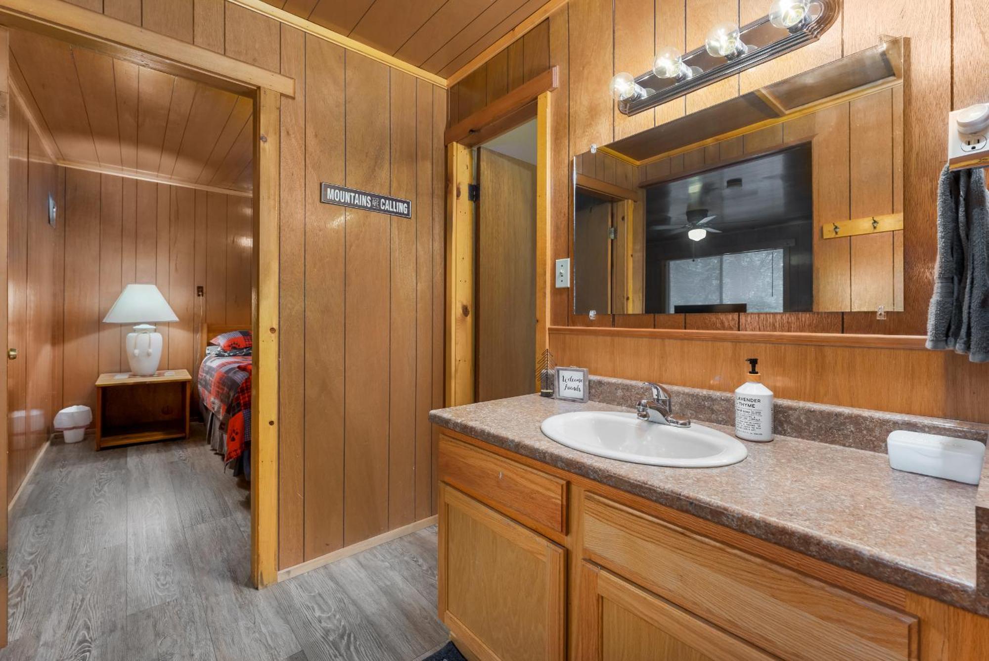 Bear Paw Lodge & Vacation Homes Vallecito Екстер'єр фото