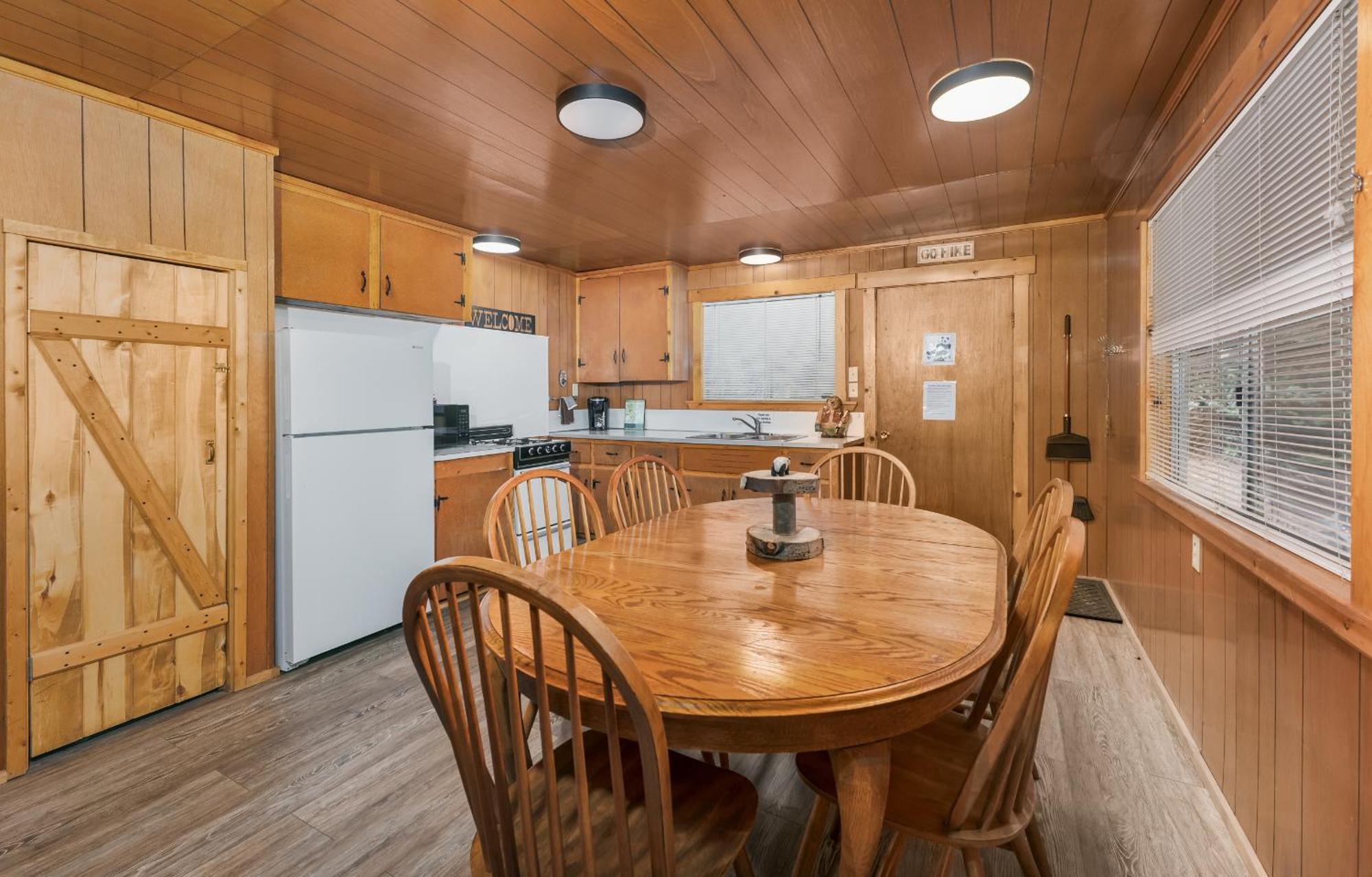 Bear Paw Lodge & Vacation Homes Vallecito Екстер'єр фото