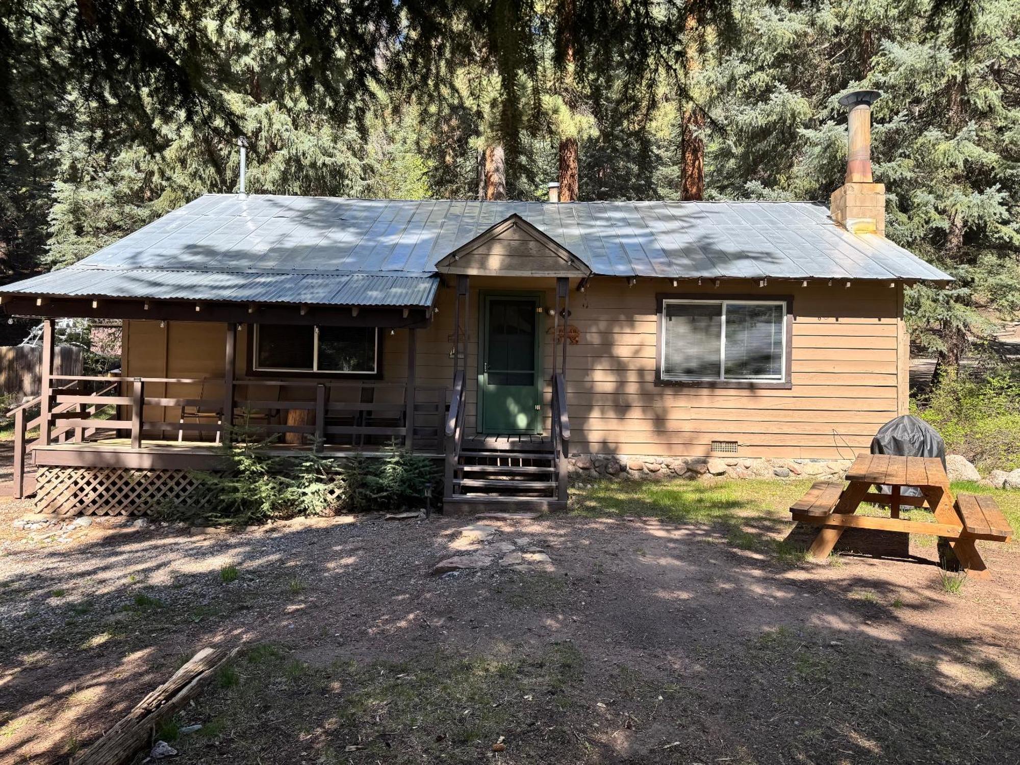 Bear Paw Lodge & Vacation Homes Vallecito Екстер'єр фото