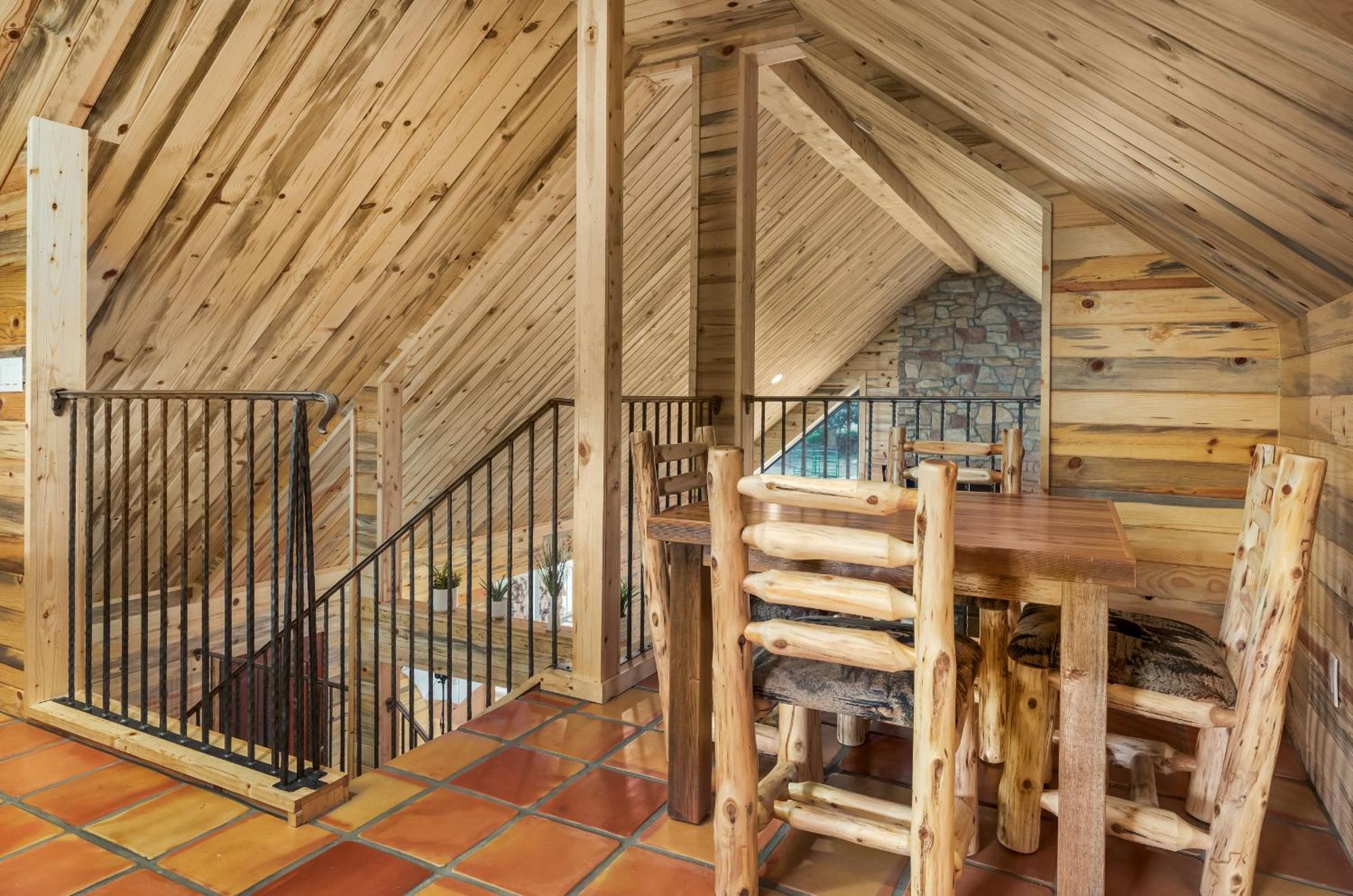 Bear Paw Lodge & Vacation Homes Vallecito Екстер'єр фото