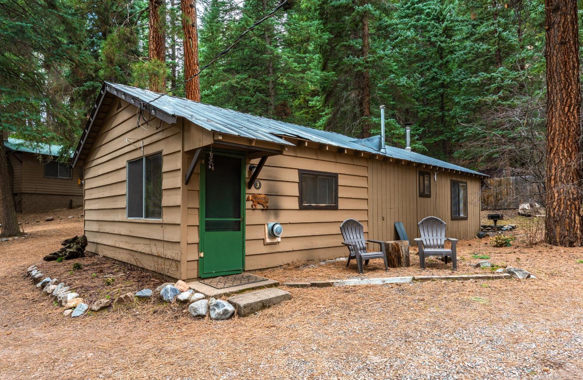 Bear Paw Lodge & Vacation Homes Vallecito Екстер'єр фото