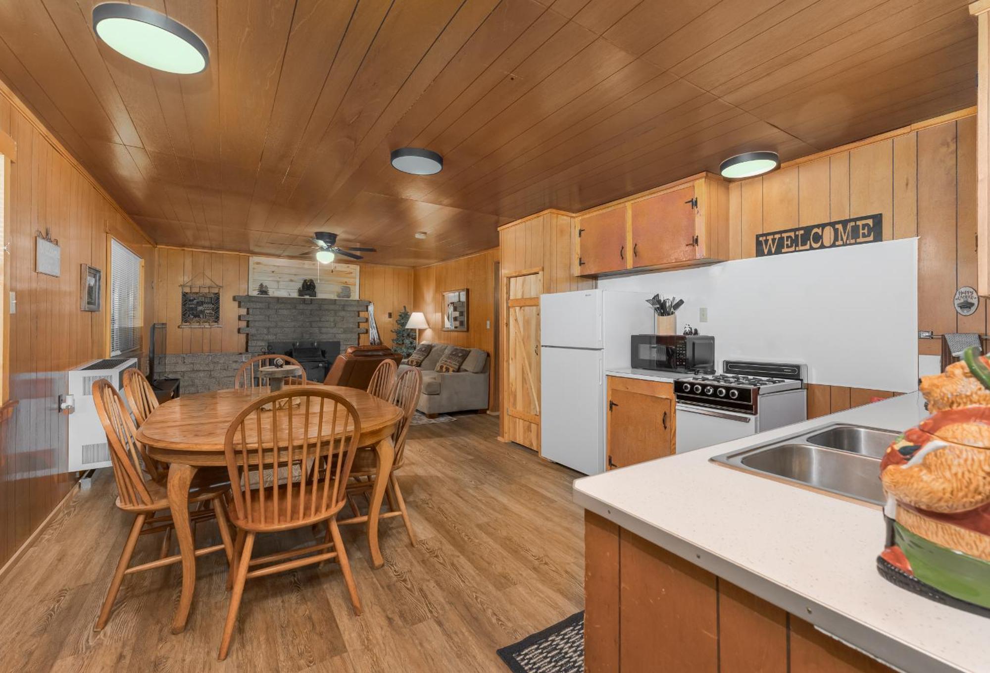 Bear Paw Lodge & Vacation Homes Vallecito Екстер'єр фото