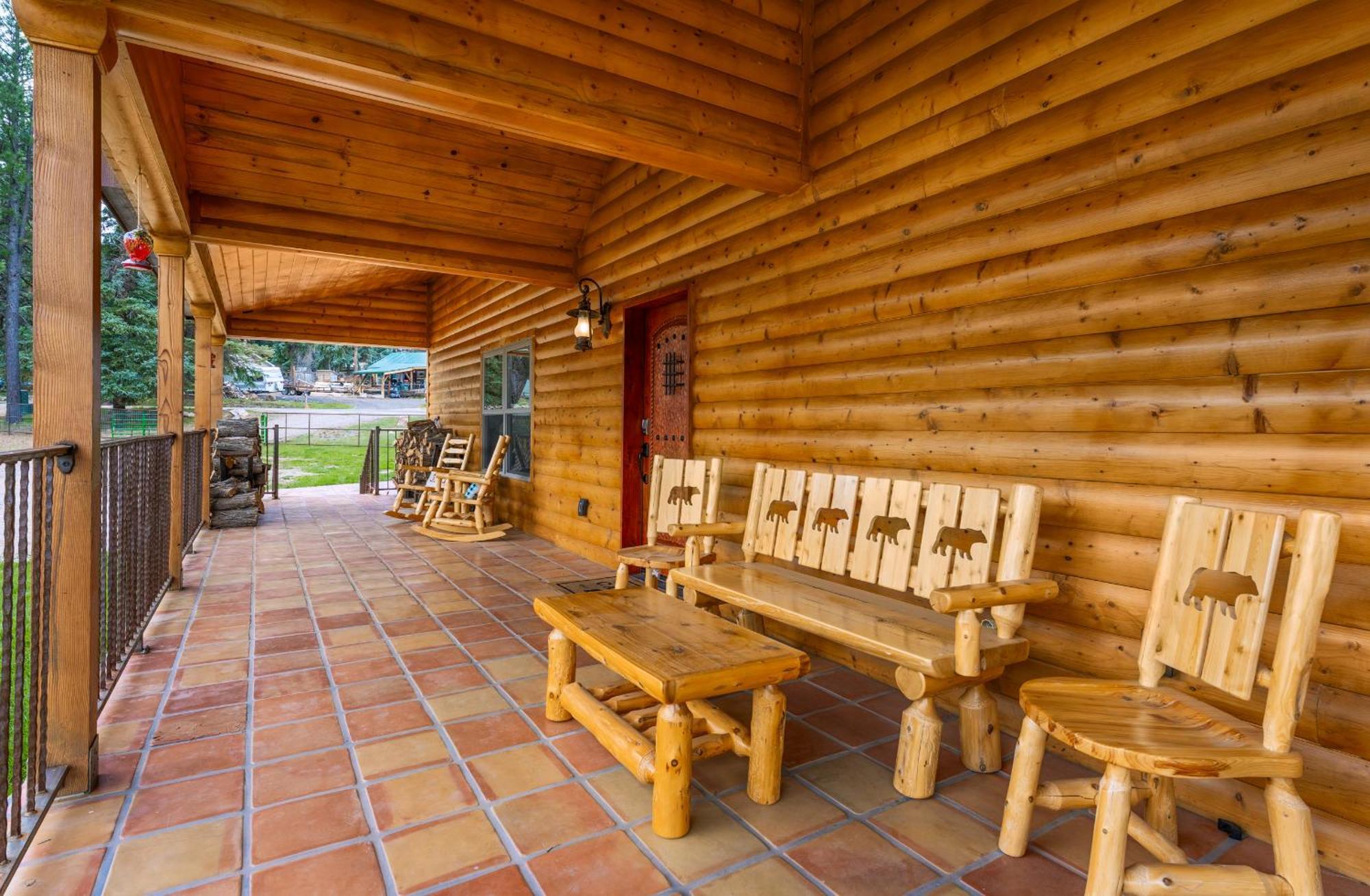Bear Paw Lodge & Vacation Homes Vallecito Екстер'єр фото