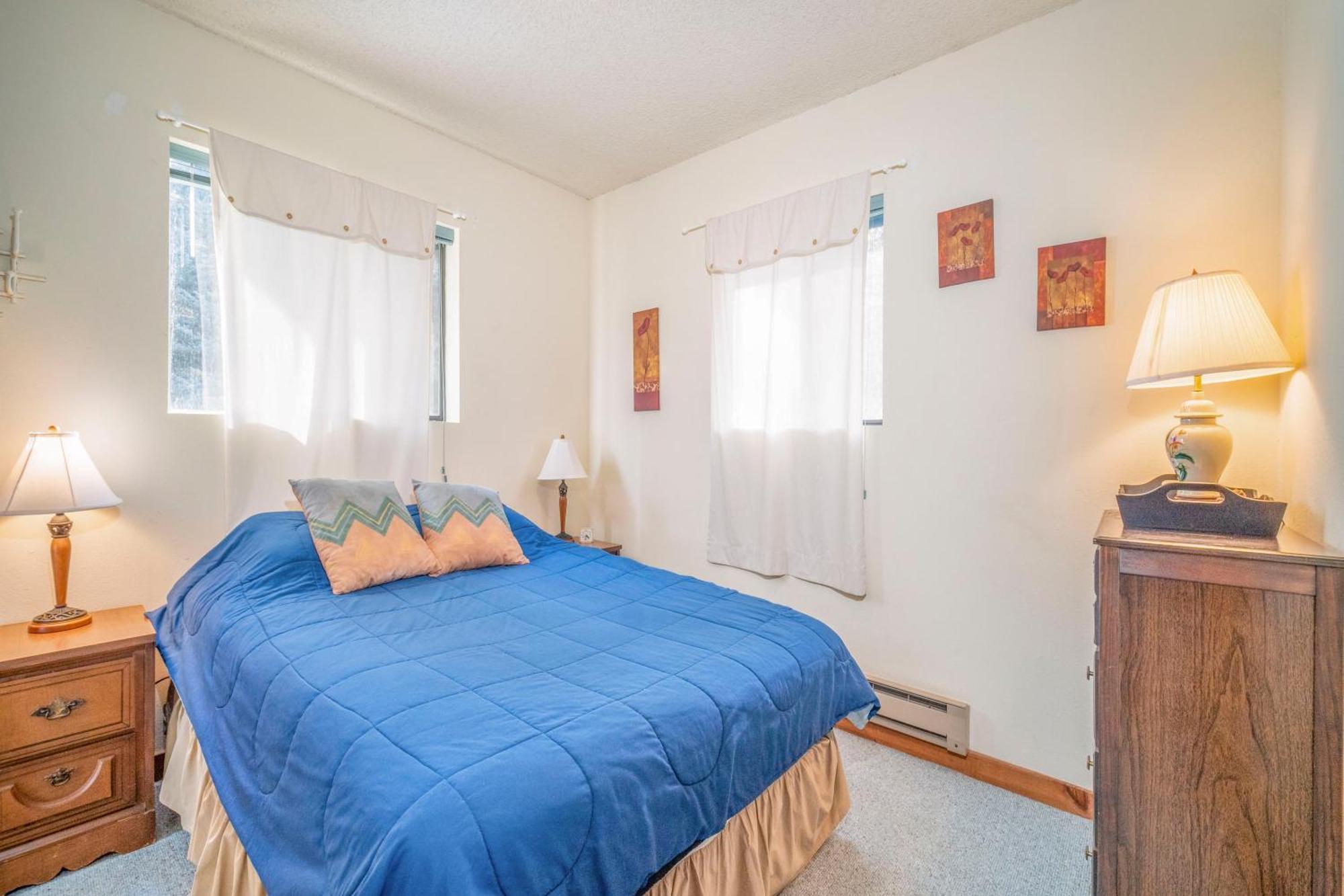 Bear Paw Lodge & Vacation Homes Vallecito Екстер'єр фото
