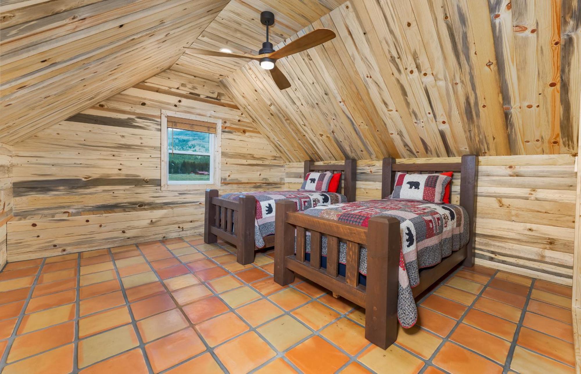 Bear Paw Lodge & Vacation Homes Vallecito Екстер'єр фото