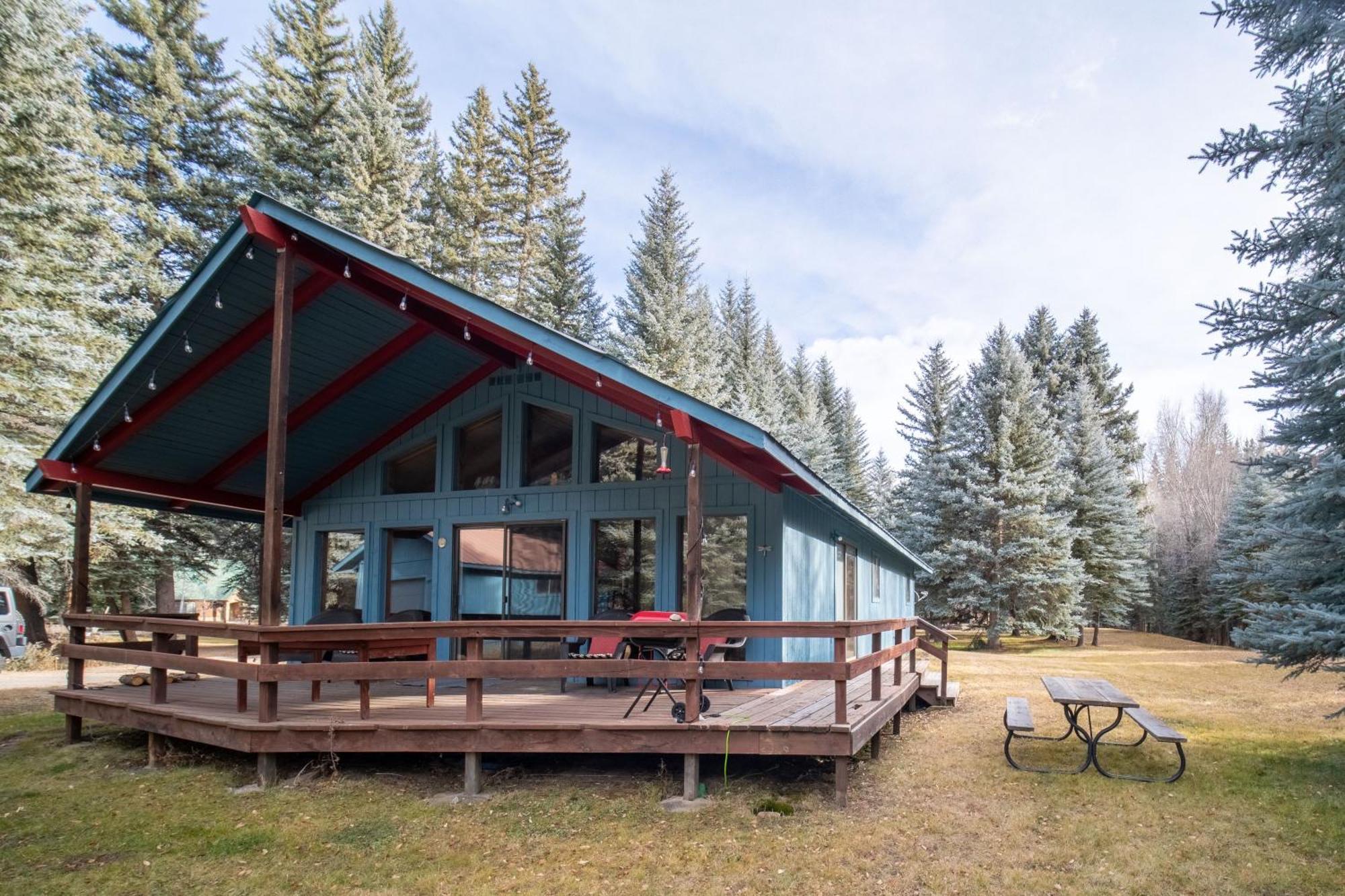 Bear Paw Lodge & Vacation Homes Vallecito Екстер'єр фото